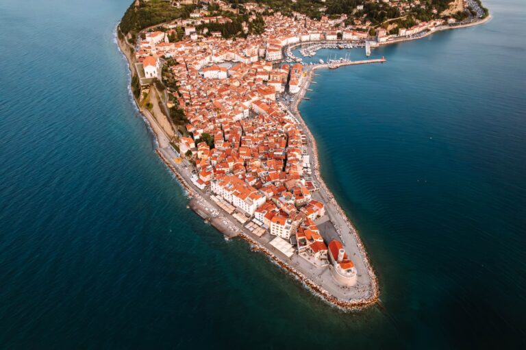 10 Best Places to Visit